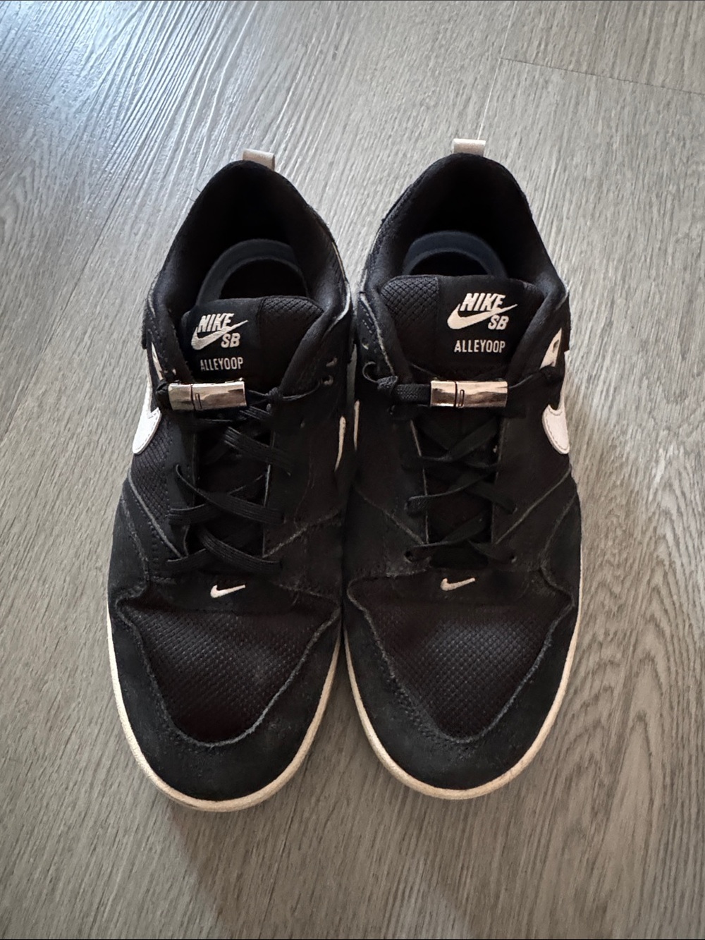 Nike Alleyoop Men's Black and White Skate Sneakers